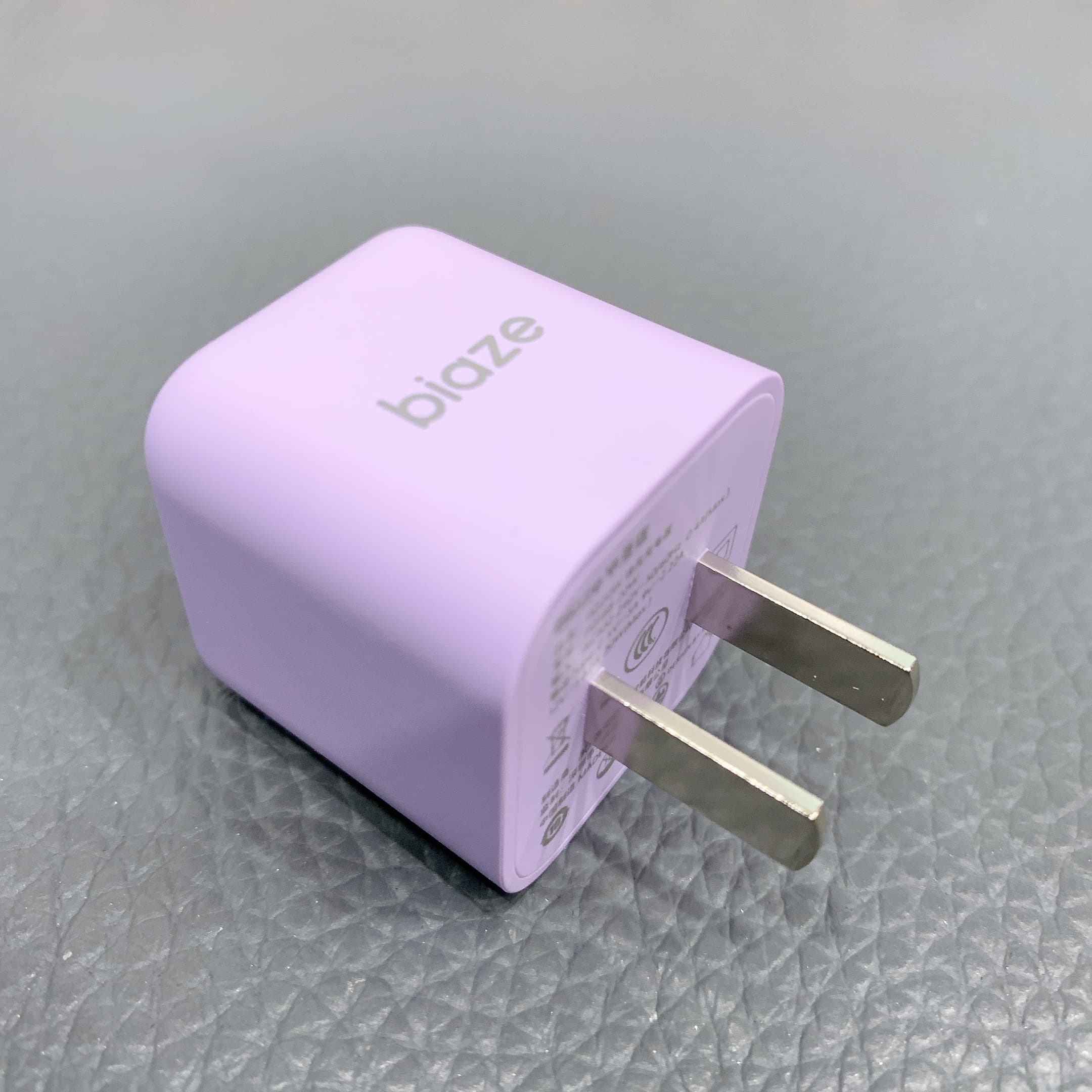 Củ Sạc Nhanh BIAZE P018B 20W GaN Mini USB-C PD 3.0 Chính Hãng Màu Tím Morandi